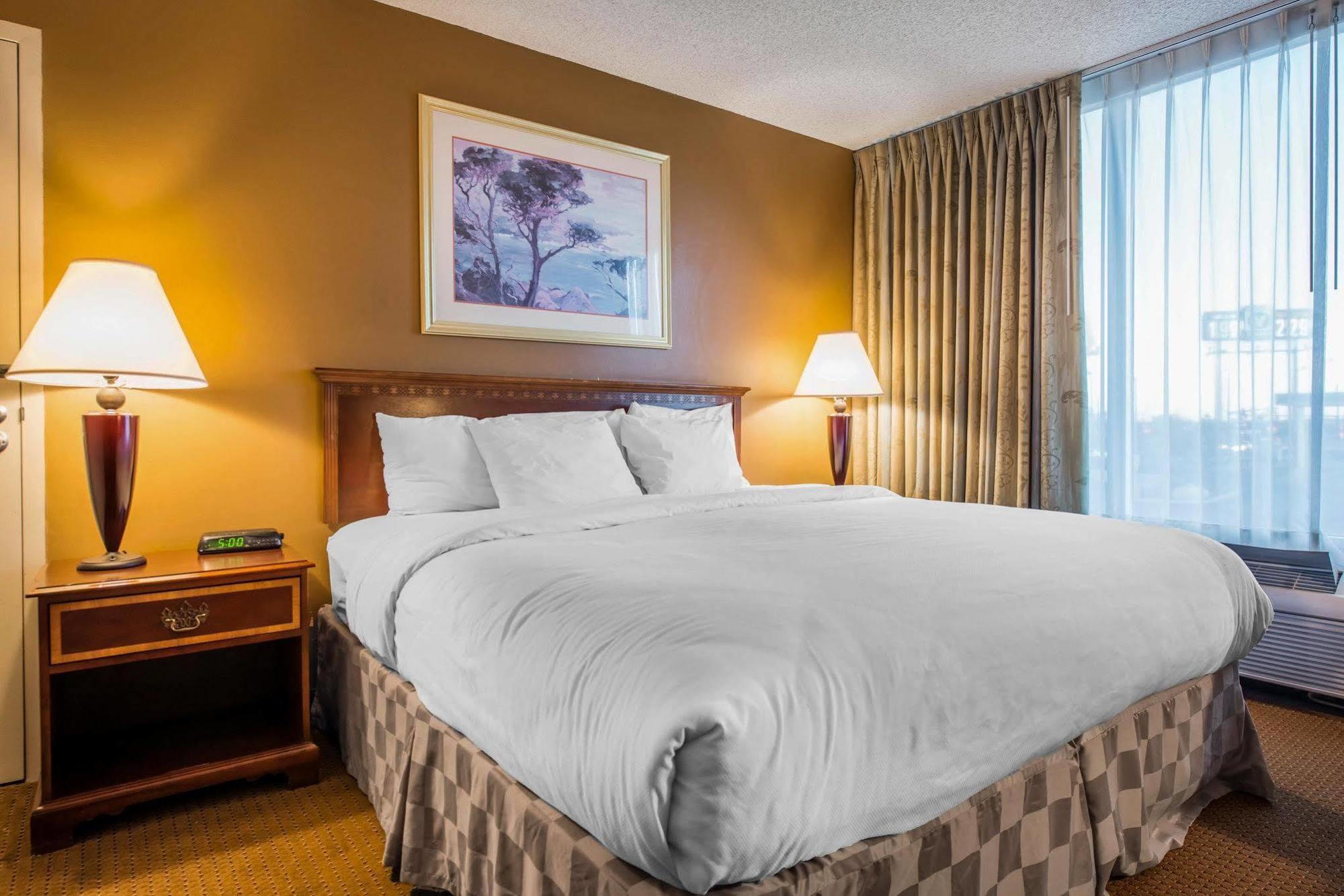 Clarion Inn And Events Center Pueblo North Eksteriør bilde