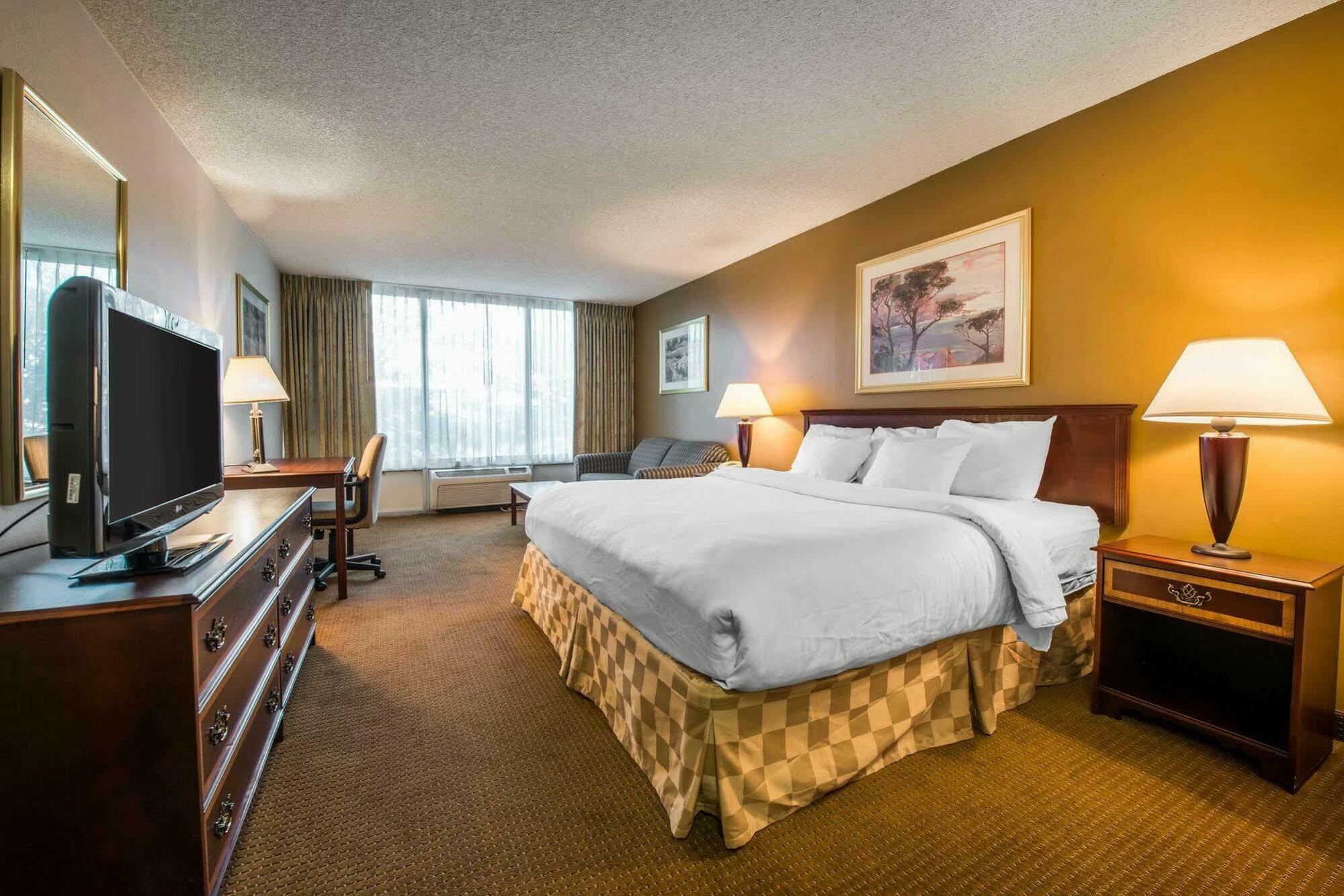 Clarion Inn And Events Center Pueblo North Eksteriør bilde