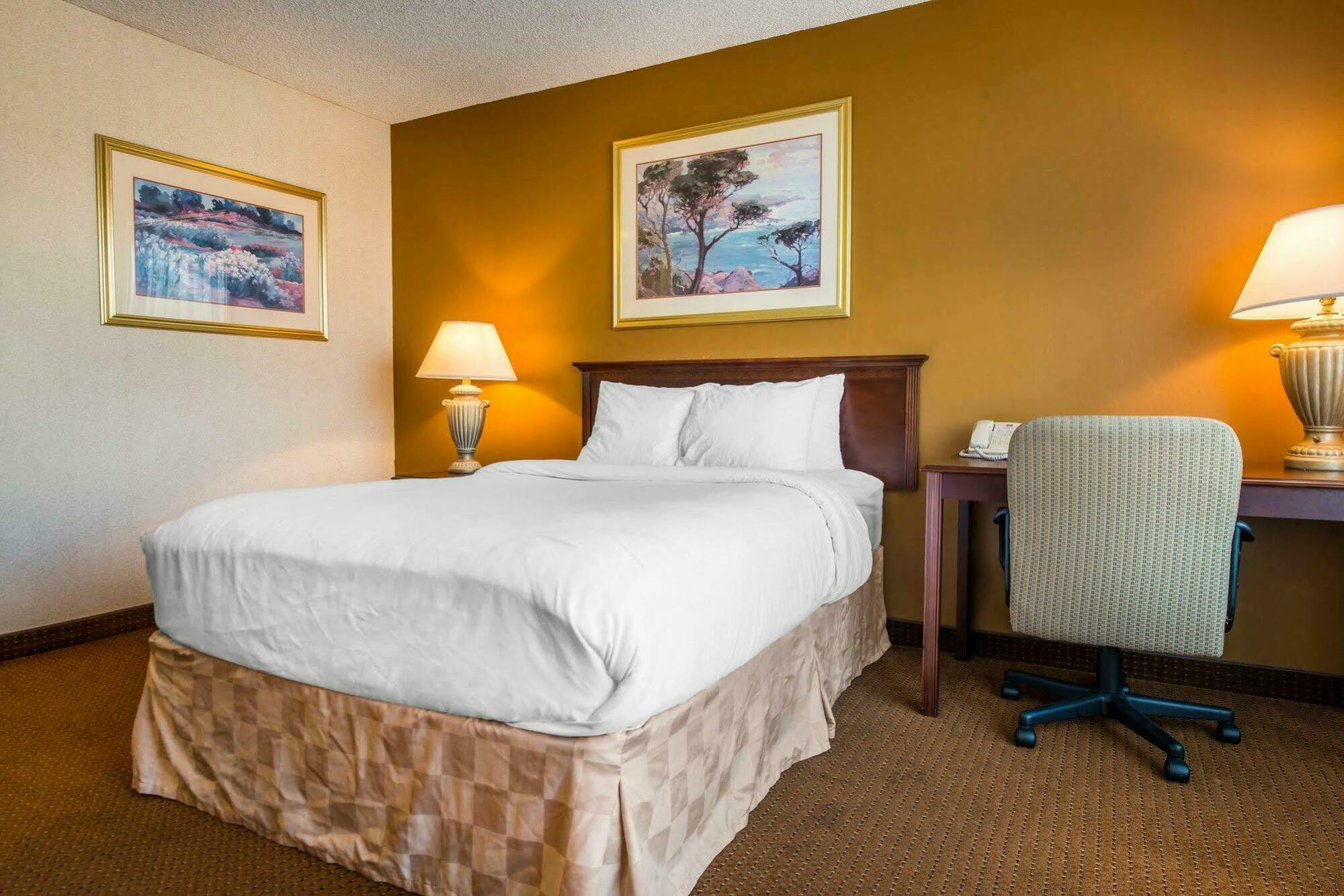 Clarion Inn And Events Center Pueblo North Eksteriør bilde